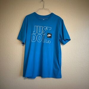 Nike T-shirt size large NWOT